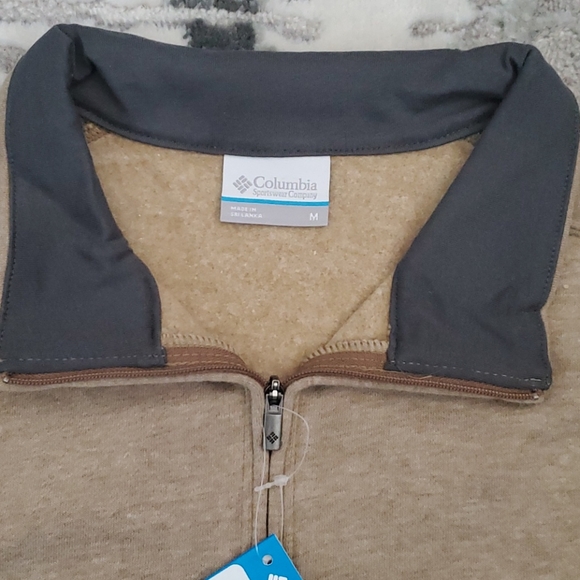 🆕️ Columbia Sweater - Picture 4 of 5